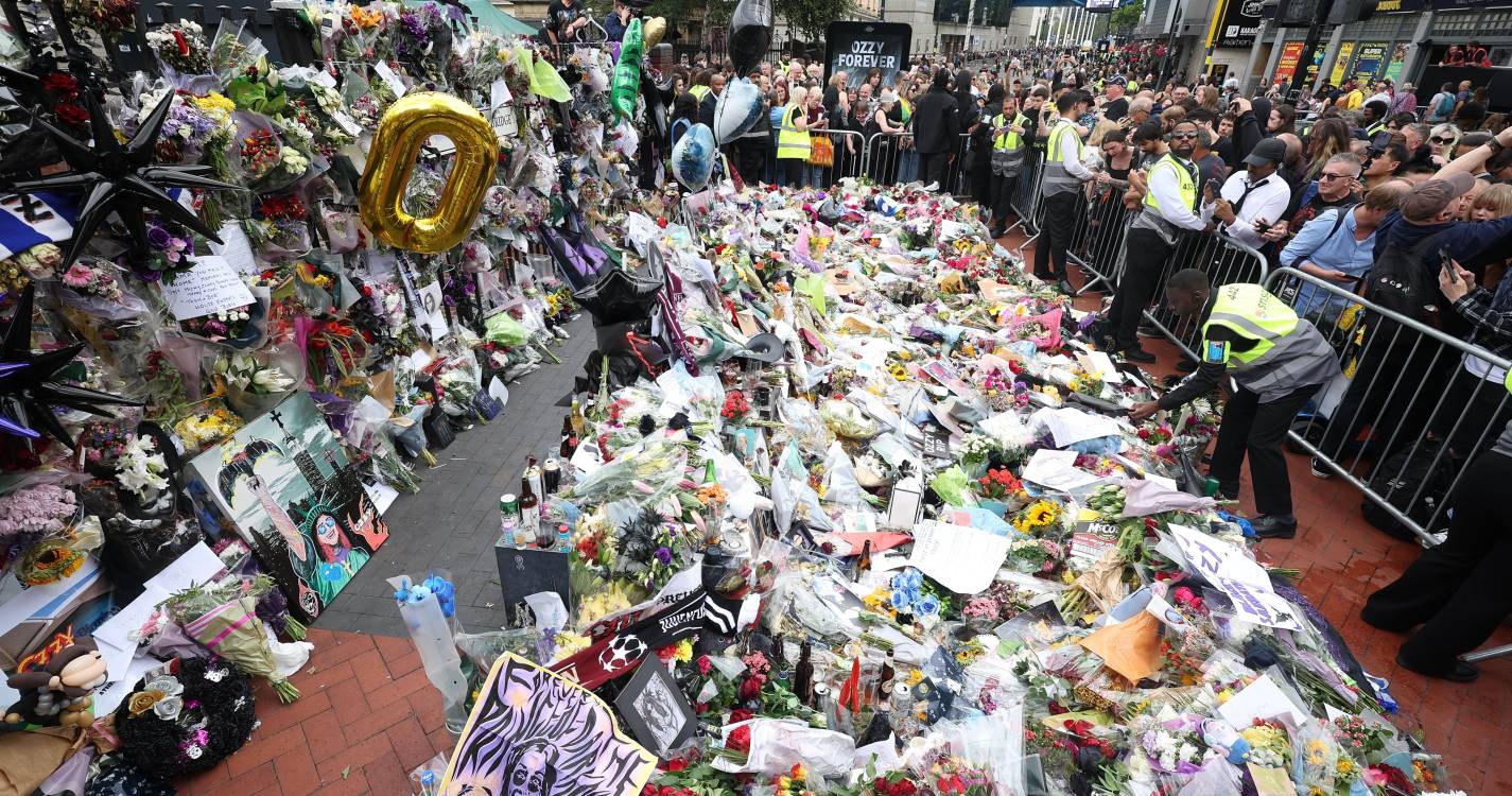 Milhares despediram-se de Ozzy Osbourne (com fotos)