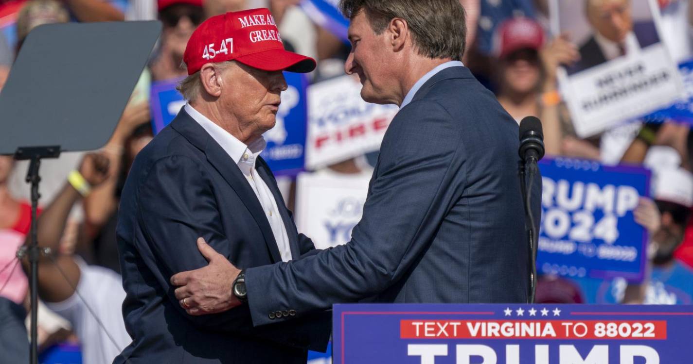 Donald Trump pede libertação da prisão de todos os assaltantes do Capitólio