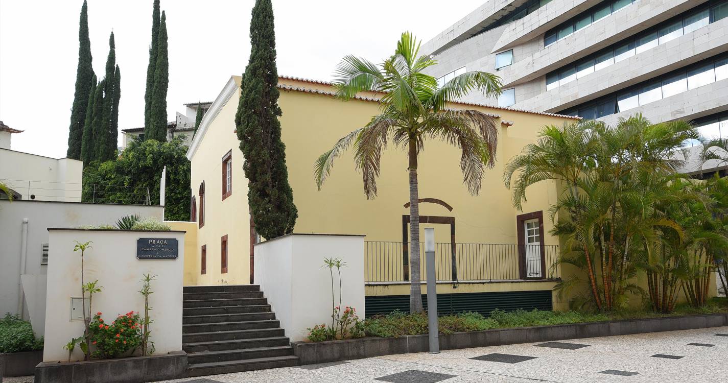 ACIF valoriza proposta da CMF para regular alojamento local, mas alerta para zonas de contenção