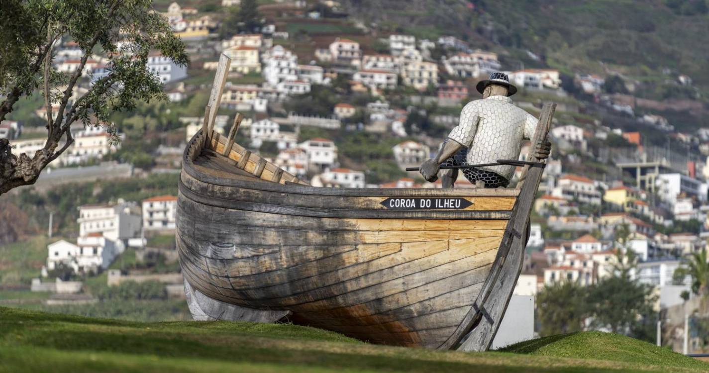 Veja o ‘Antes e Depois’ da ‘Coroa do Ilhéu’ que naufragou na carência de manutenção (com fotos)