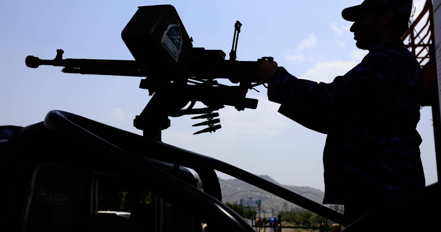 Médio Oriente: Huthis reivindicam ataques a vários pontos de Israel e navio no mar Vermelho