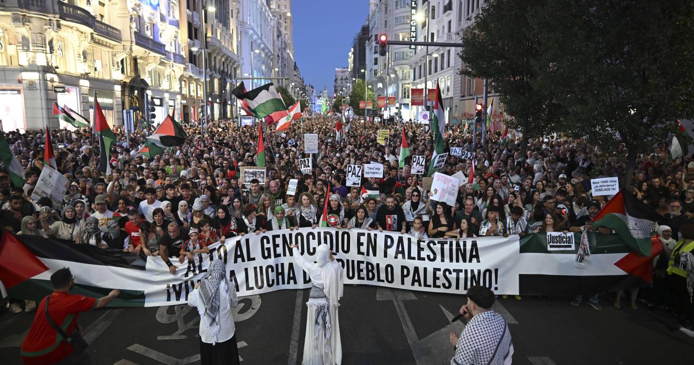 Dezenas de milhares gritam em Madrid que há um genocídio em Gaza