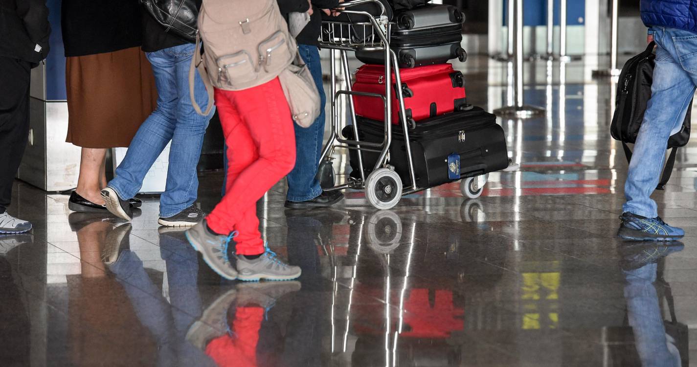 Governo preocupado com “instabilidade” nos aeroportos após concurso de ‘handling’