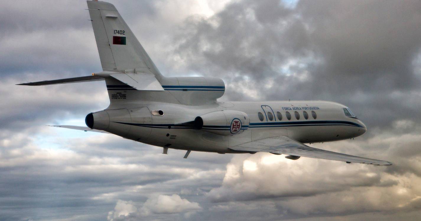 Força Aérea transporta doente da Madeira para o Continente