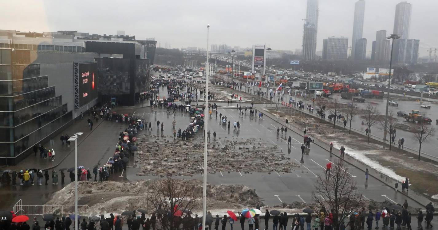 Há dúvidas sobre versão russa do atentado em sala de espetáculos