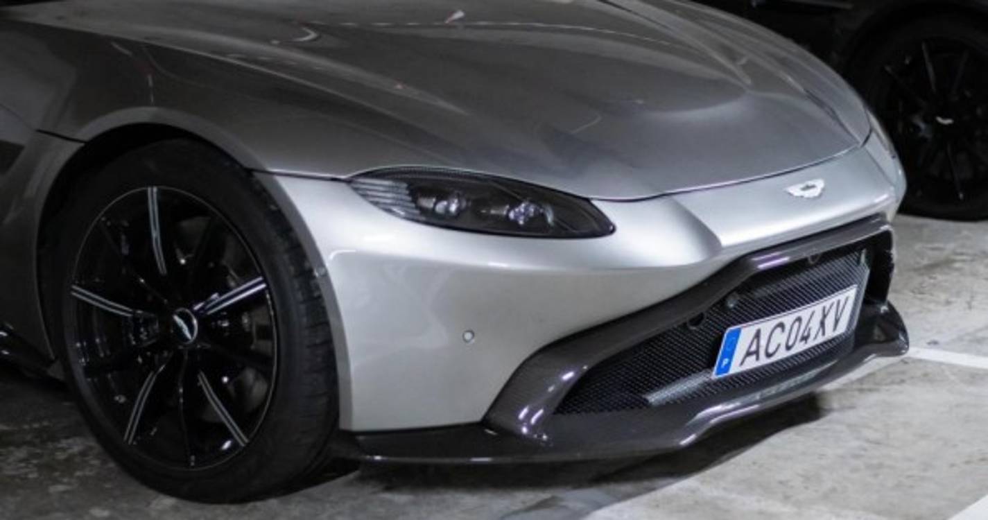 'Máquinas’ da Aston Martin no Savoy Palace [com fotogaleria]