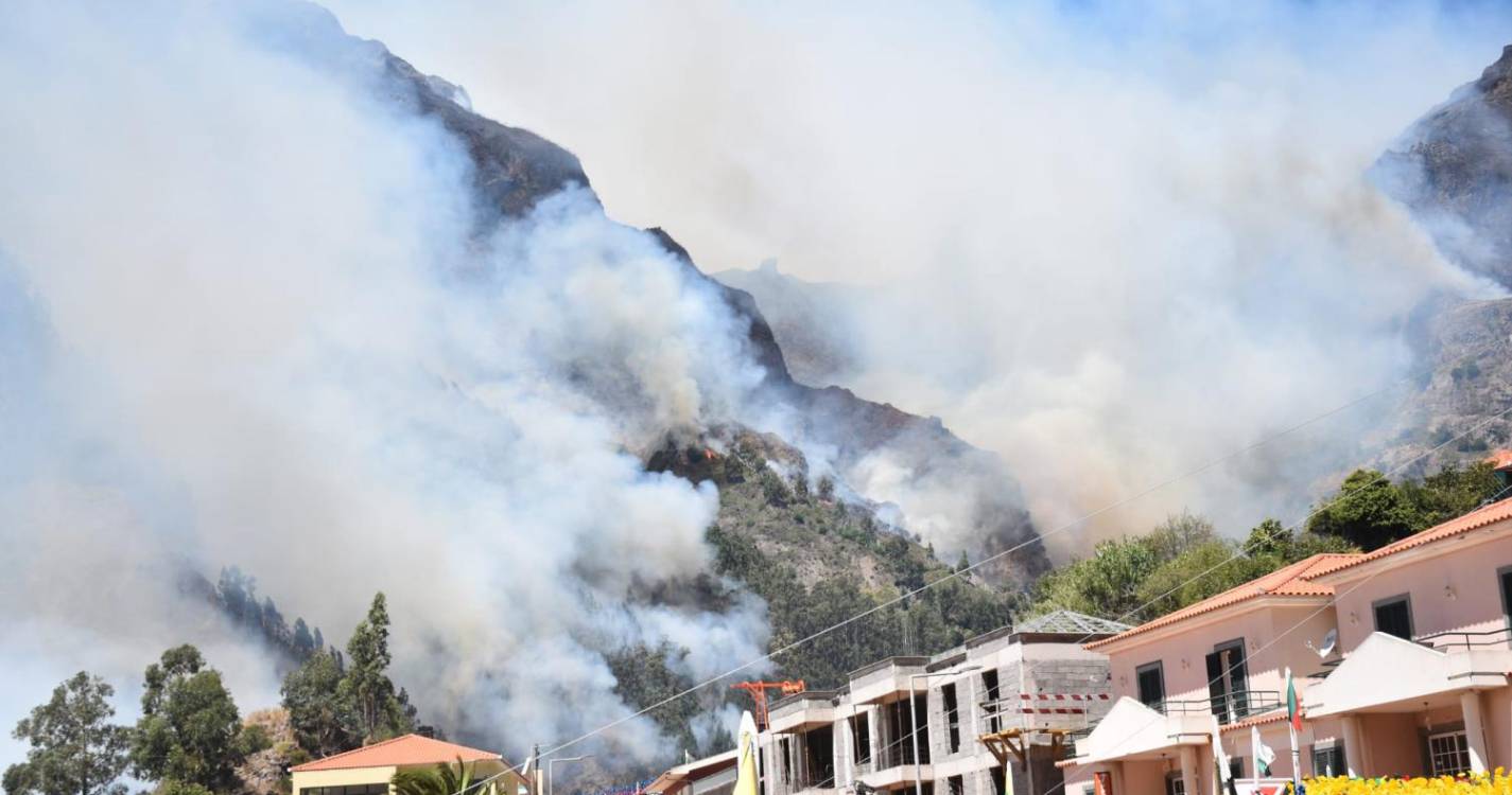 Mais de 700 assinam petição pela ajuda do Governo da República no combate aos incêndios na Madeira
