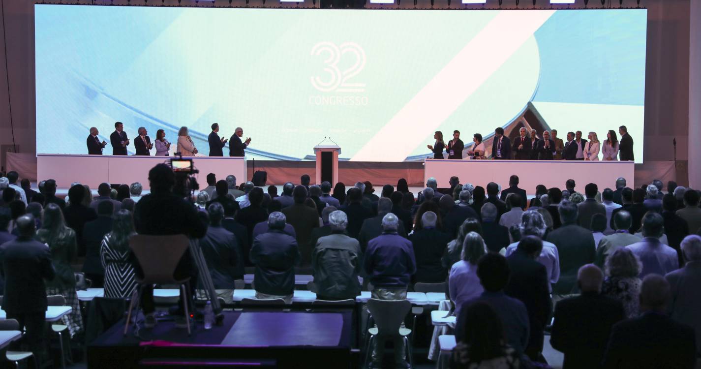 CDS: Trabalhos arrancam com homenagem aos militantes e dirigentes falecidos