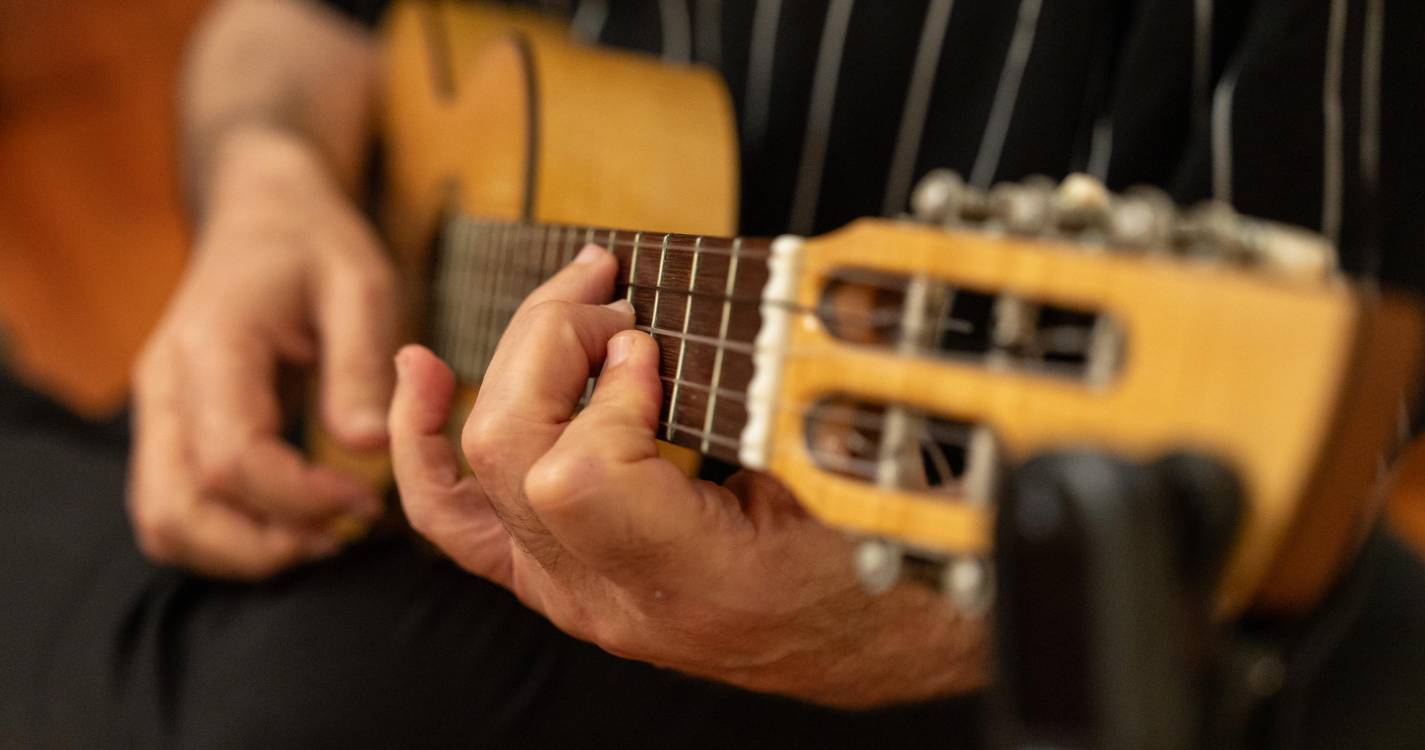 Antes e Depois: Ukulele, raiz madeirense plantada no Havai que encantou o mundo (com fotos)