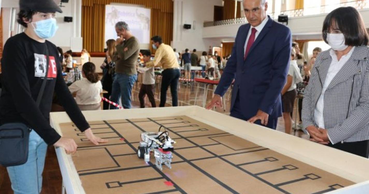 Alunos de Santa Teresinha apresentaram 30 invenções de Robótica