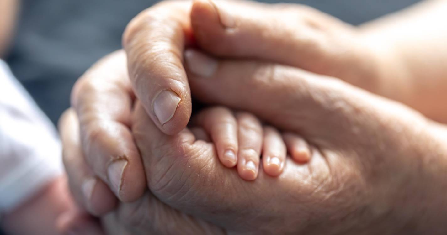 Óbitos aumentam e nascimentos voltam a cair na Madeira