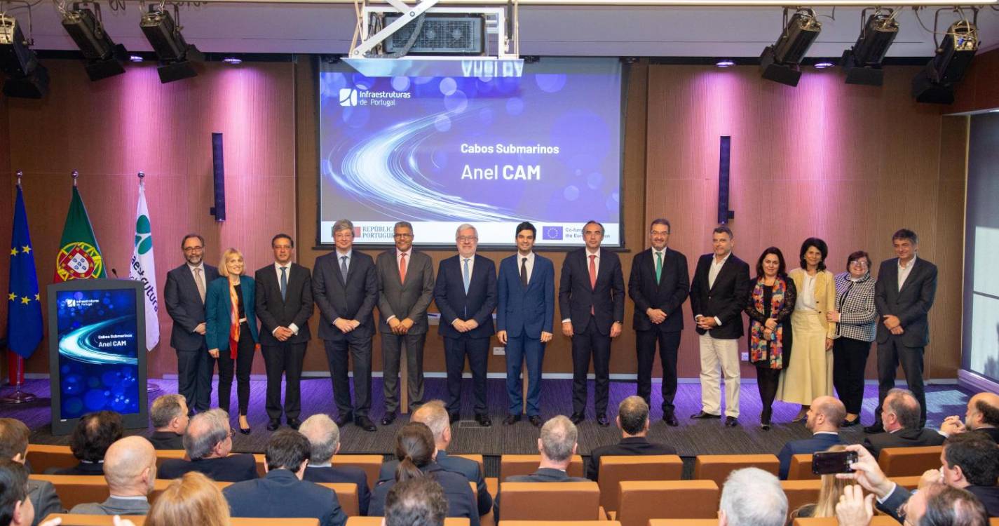 Governo dos Açores congratula-se com assinatura de contrato de cabos de fibra ótica