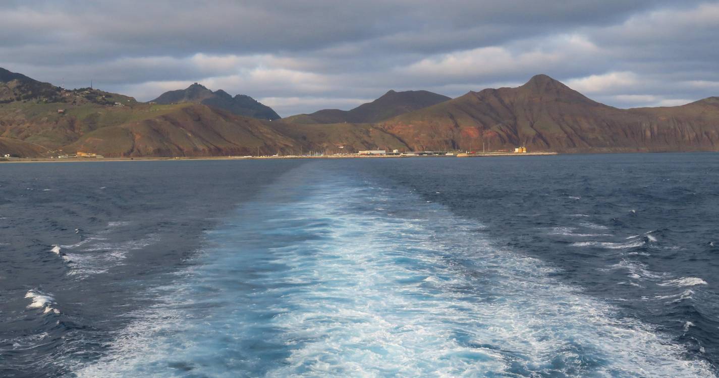 Lobo Marinho com viagens extraordinárias a 6 e 9 de novembro