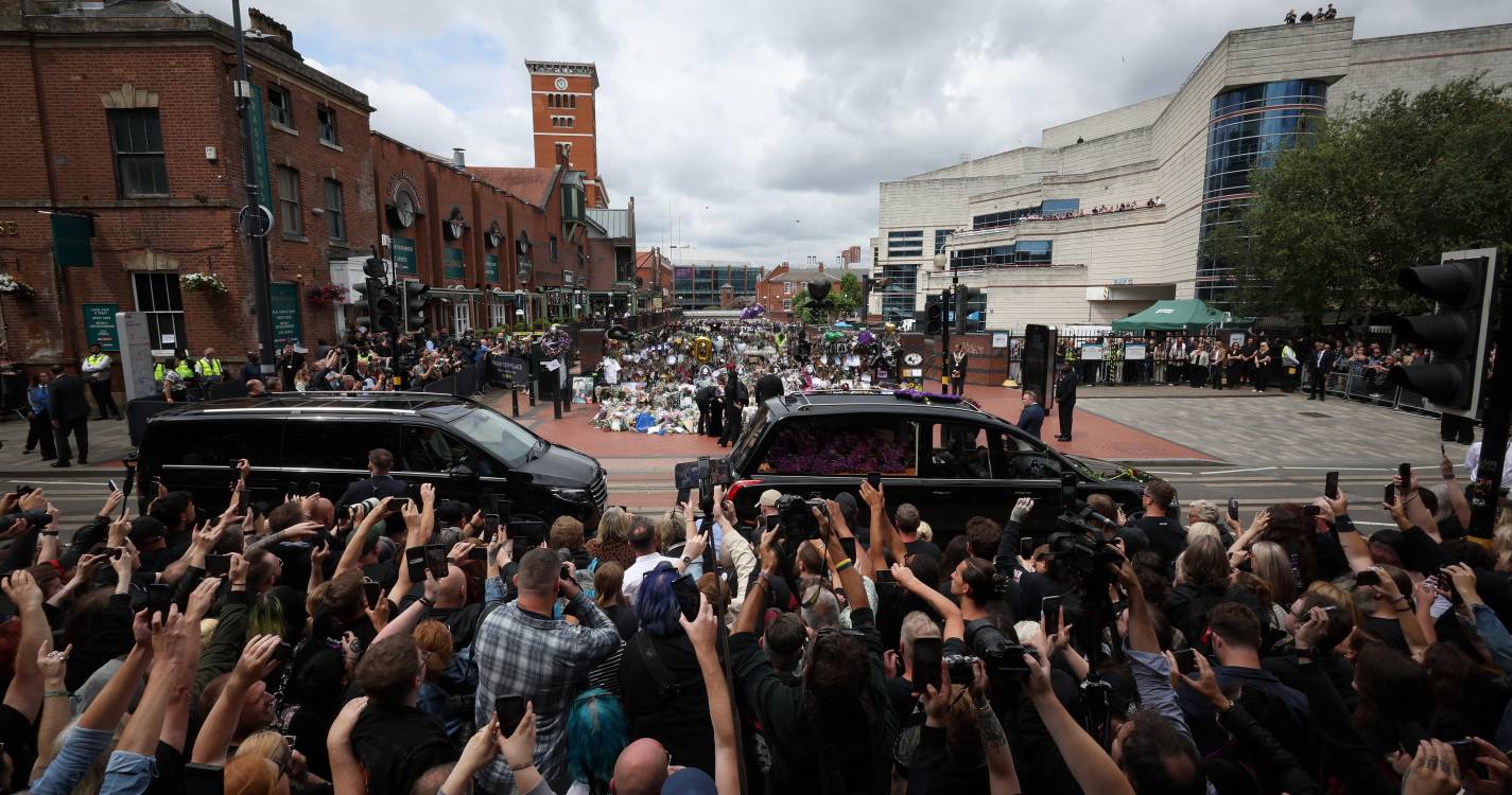 Milhares despediram-se de Ozzy Osbourne (com fotos)