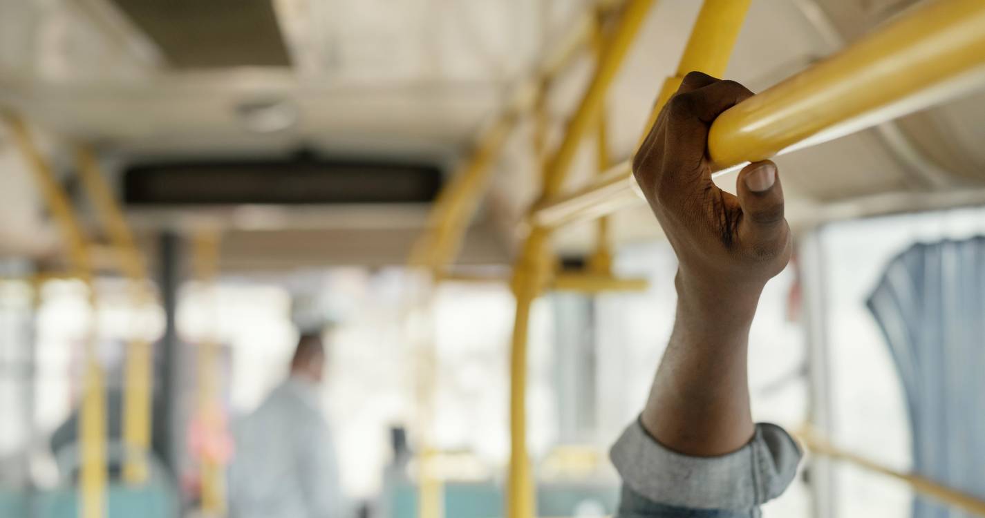 Acidente de autocarro causa a morte a 22 pessoas na Nigéria