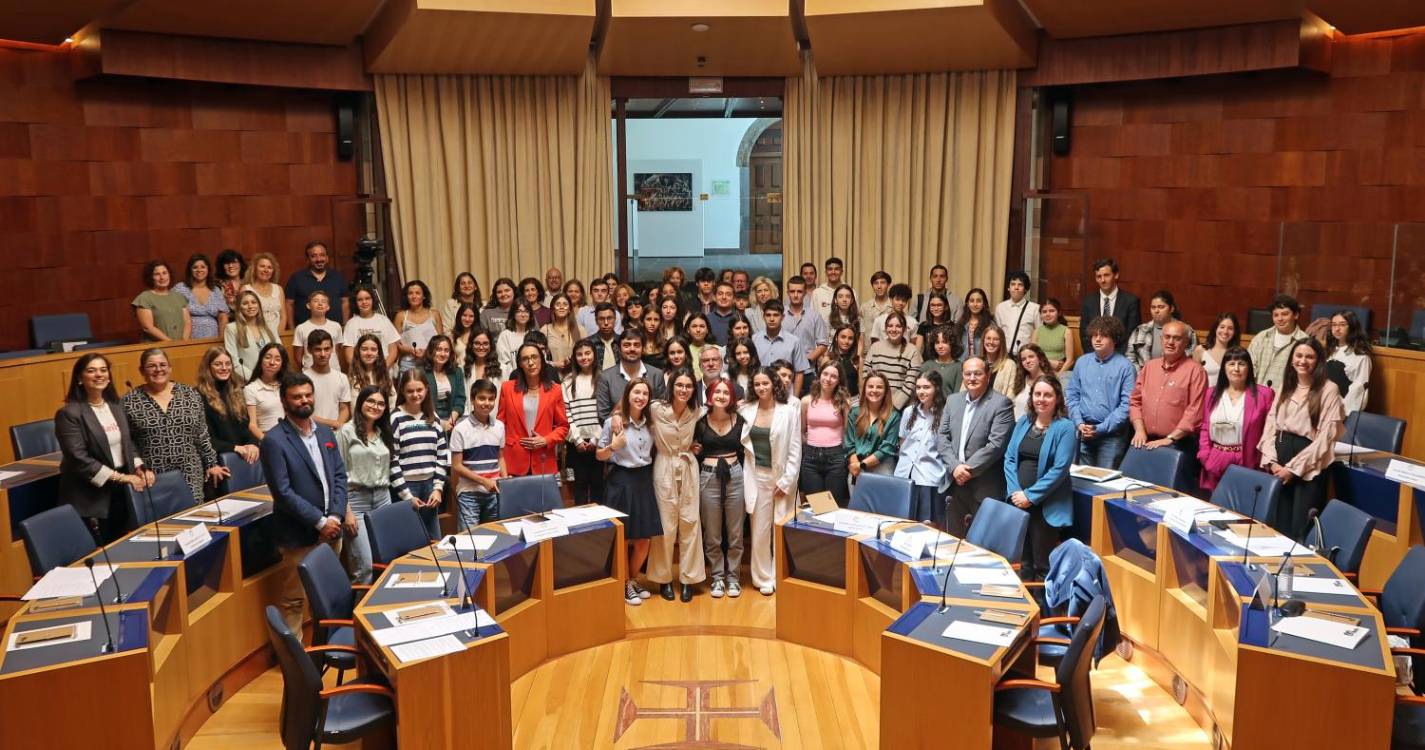Alunos aprovam recomendação para o risco de excesso de tecnologias nas escolas