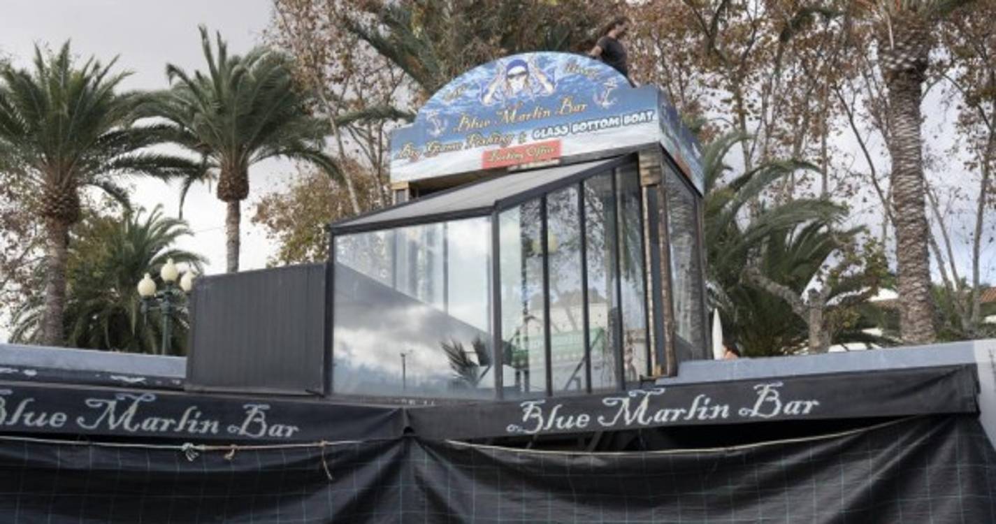 Veja como está a decorrer a demolição das estruturas da Marina do Funchal (com fotos)