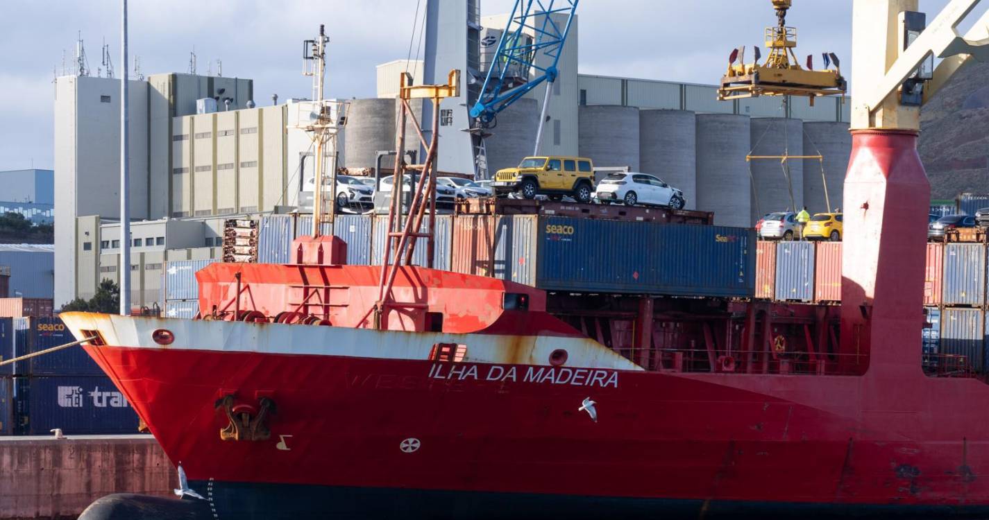 Saldo da Balança Comercial com o estrangeiro positivo em 111,6 milhões de euros