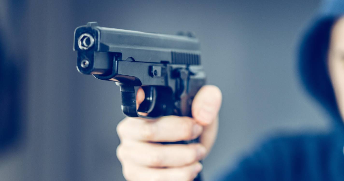 Três pessoas morreram na sequência de disparos em cidade da Austrália