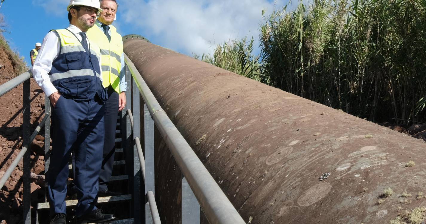 Pedro Rodrigues visita obras da nova conduta dos Socorridos