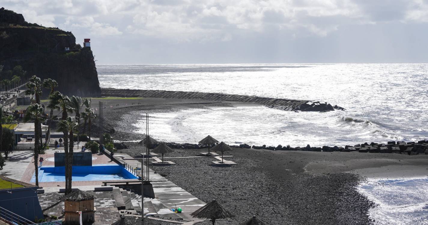 Capitania do Funchal prolonga avisos até às 18 horas de sábado
