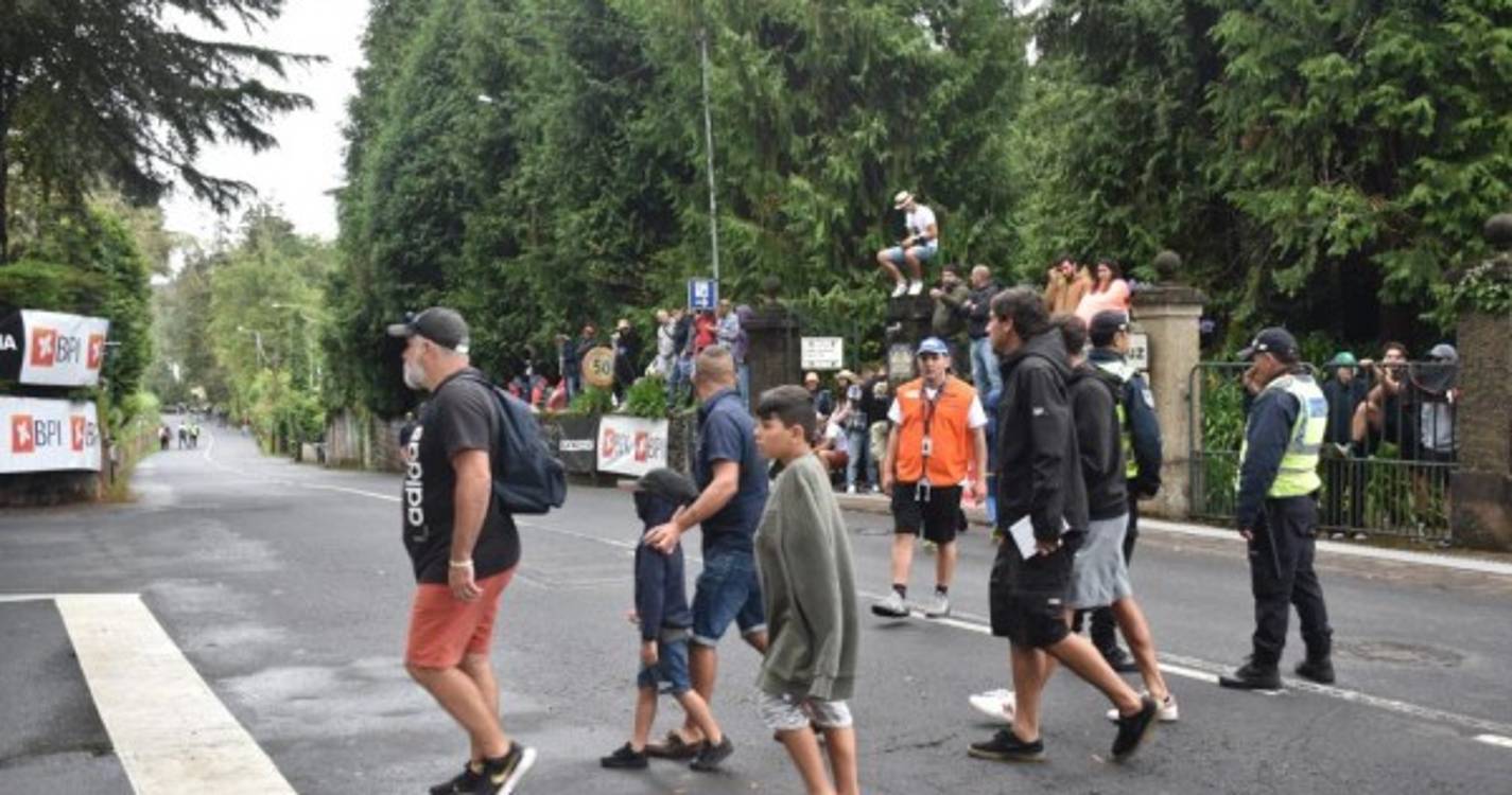 Segundo dia de Rali Vinho Madeira inicia-se com piso húmido em várias zonas