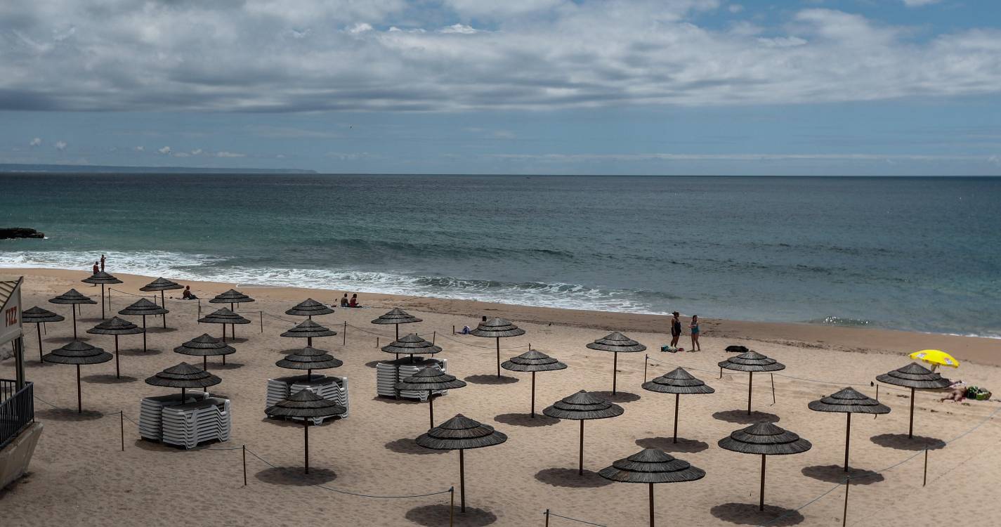 Época balnear arranca hoje em 13 praias de Cascais e quatro na Madeira