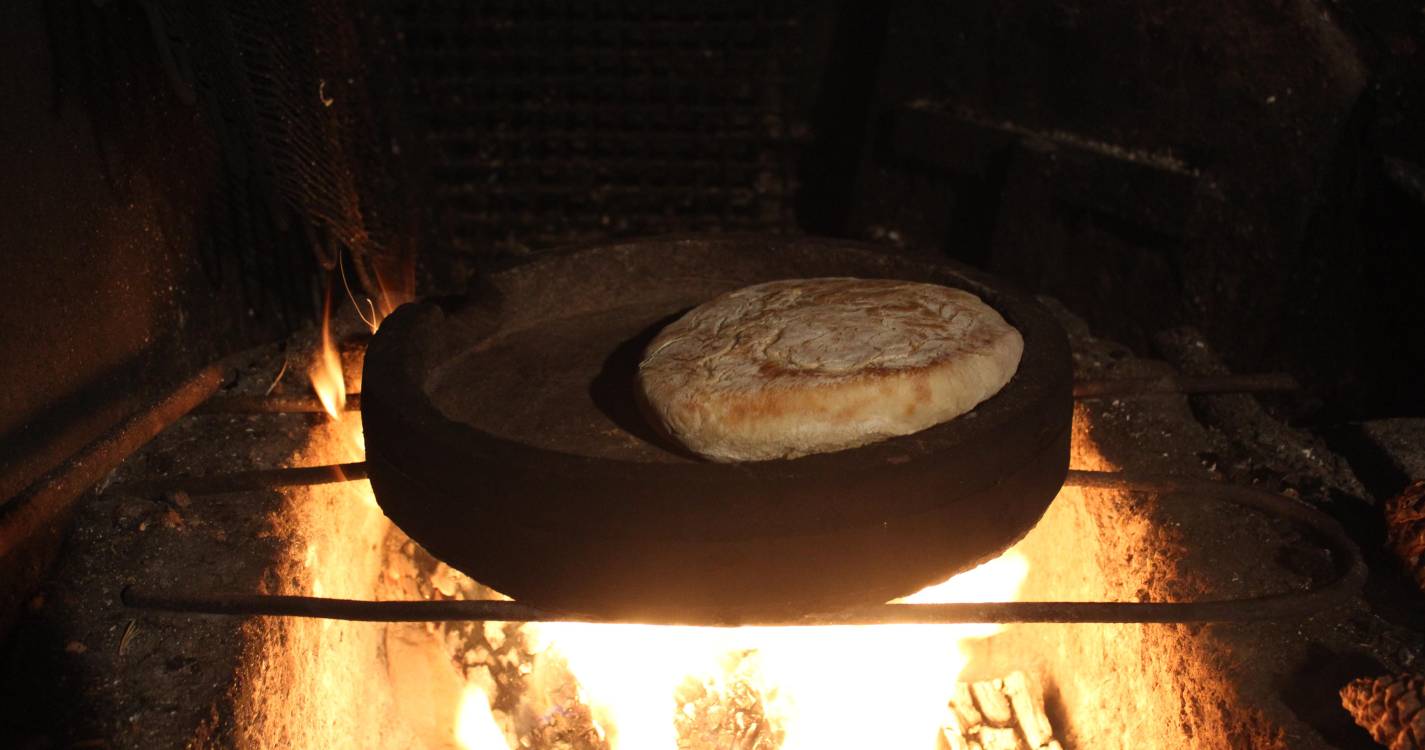 Museu Etnográfico da Madeira promove oficina sobre o tradicional bolo do caco
