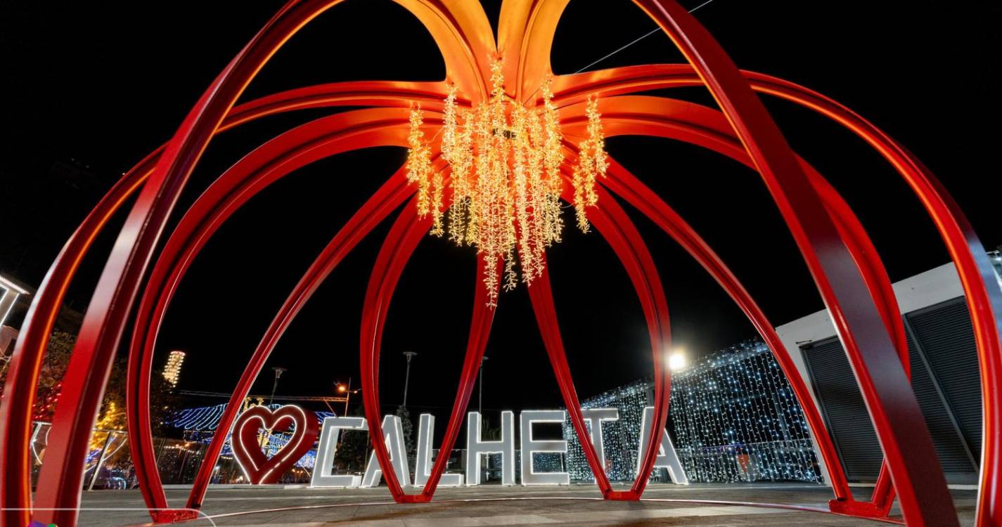 Luzes de Natal já brilham na Calheta (com fotos e vídeo)