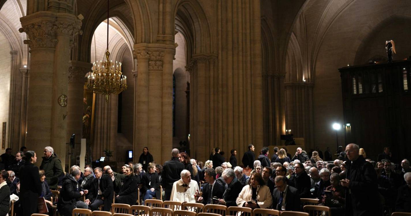 Catedral de Notre-Dame reabre portas para mais de 40 chefes de Estado e Governo (com fotos)
