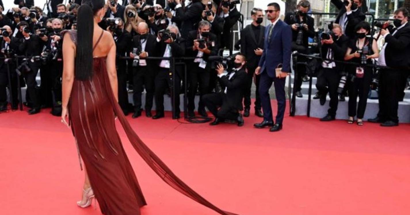 Georgina Rodríguez deslumbra em Cannes (com fotos)