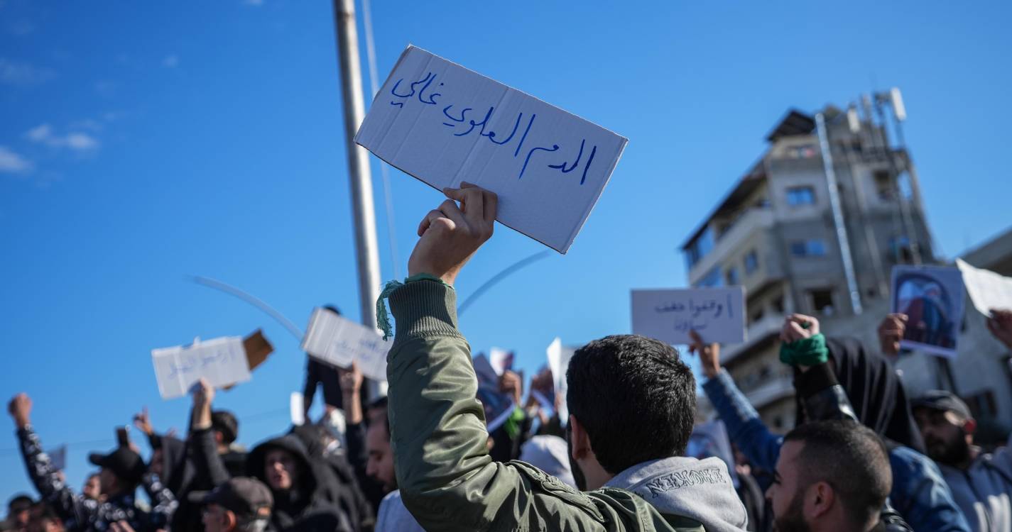Síria: Confrontos entre autoridades e manifestantes alauitas fazem dois mortos