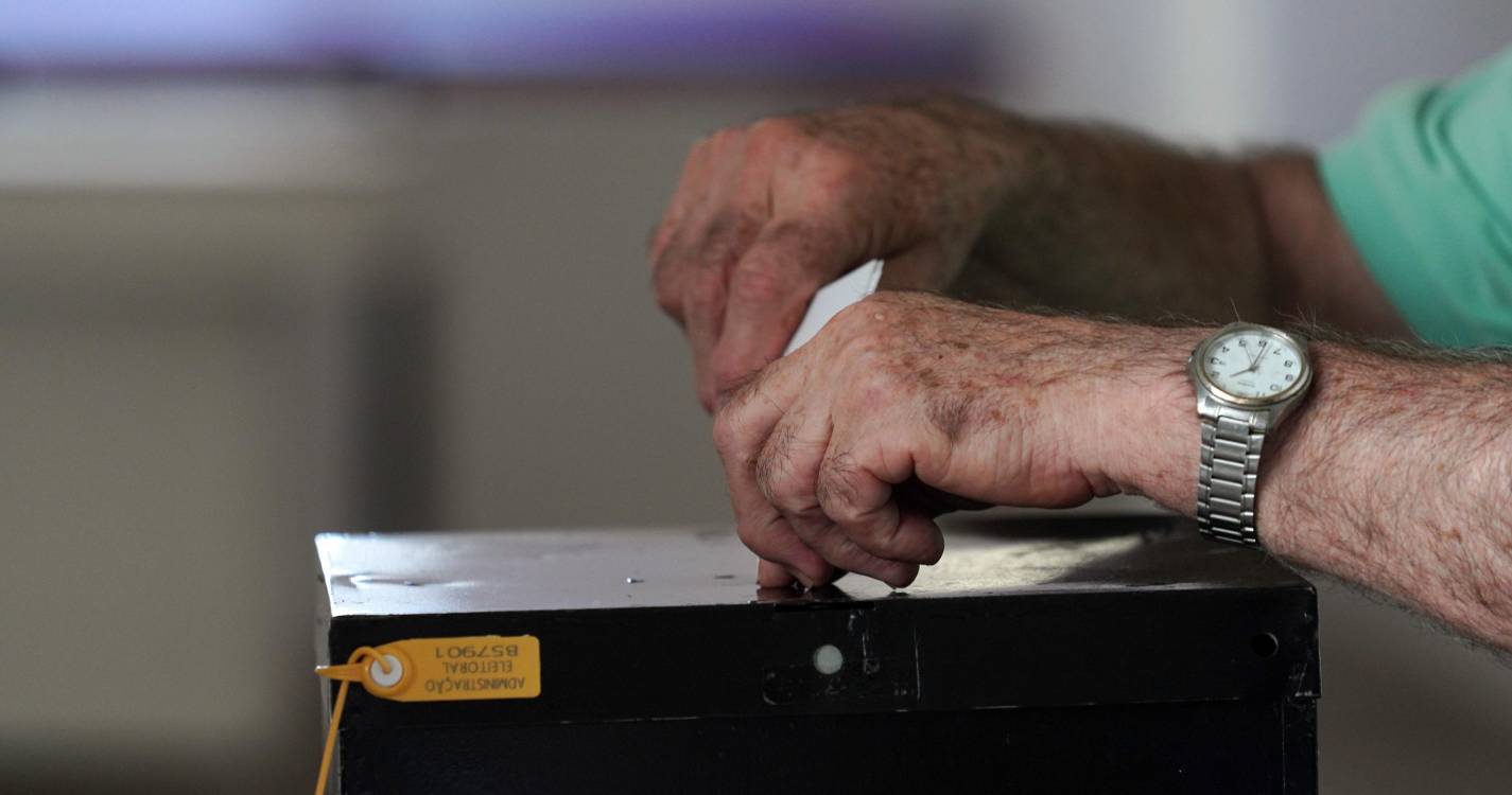 Eleições estão a decorrer “sem incidentes”, afirmou o porta-voz do CNE