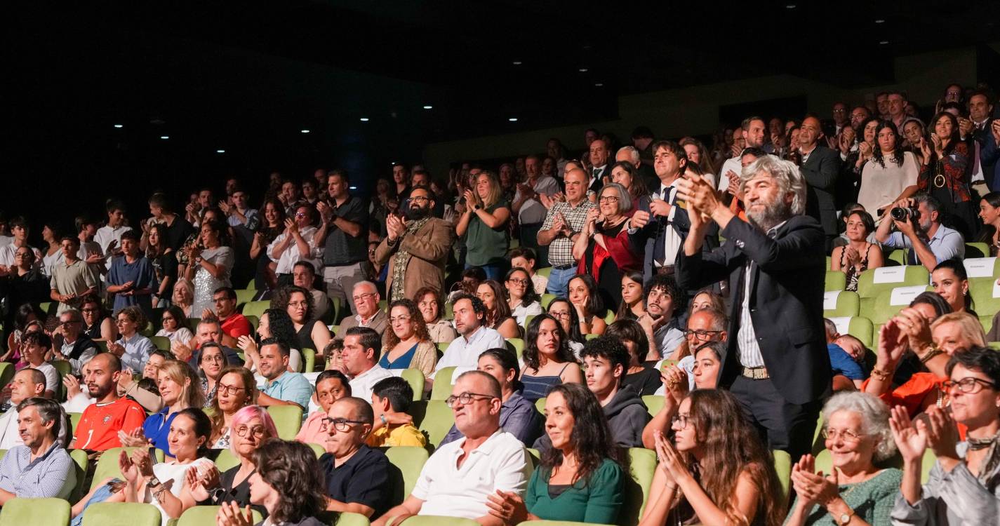 Percorra a galeria de fotos que mostra como foi a gala do Conservatório