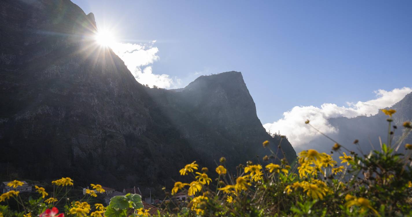 Zonas altas da Madeira sob aviso laranja até terça-feira