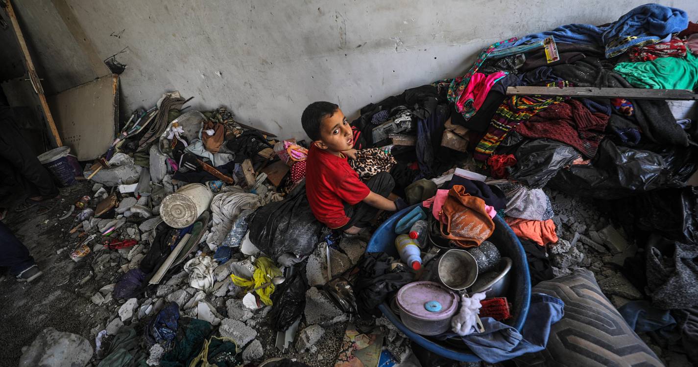 UE diz-se “preocupada” com expansão de operações militares israelitas em Gaza