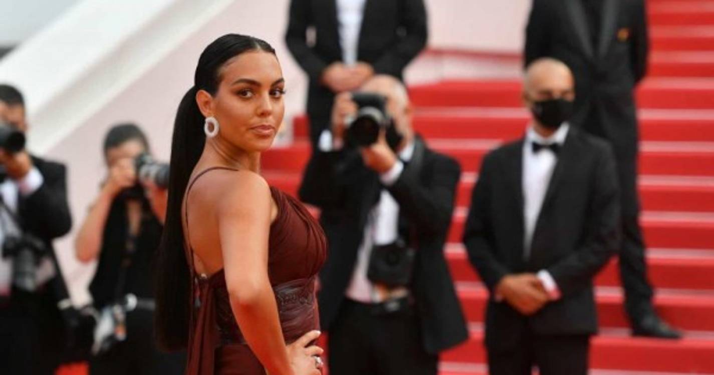 Georgina Rodríguez deslumbra em Cannes (com fotos)