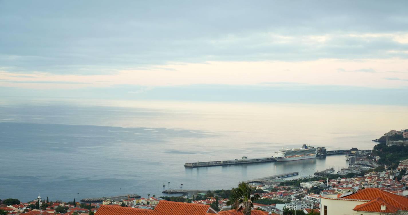 Azura traz 4.300 para visitar a Madeira