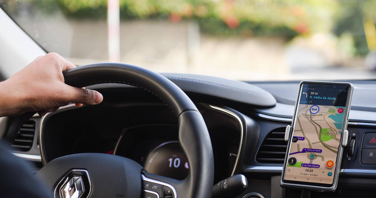 Bolt apoia motoristas TVDE com vales de combustível