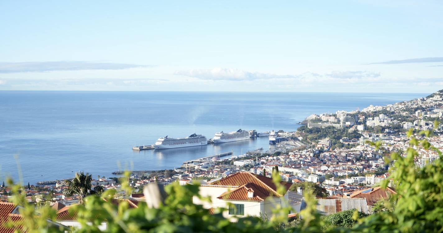 Sete mil passageiros desembarcam hoje no Funchal