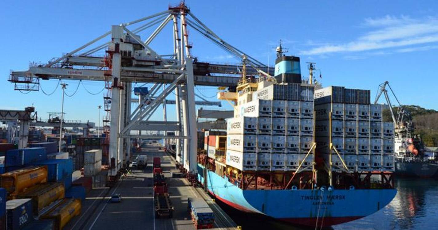 Exportações e importações sobem 15,5% e 13,5% em abril