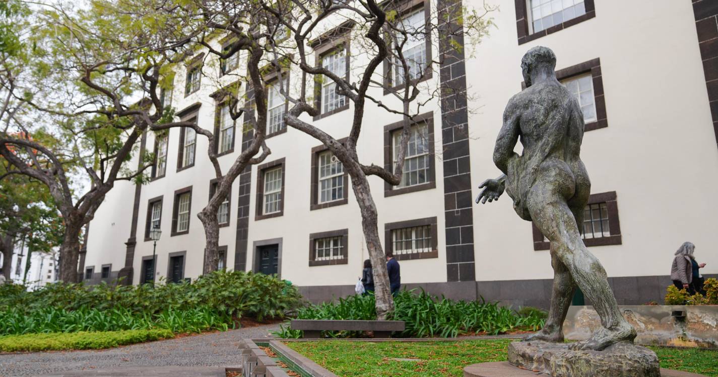 Funchal aprova entrega de medalhas de Mérito Municipal a cinco personalidades