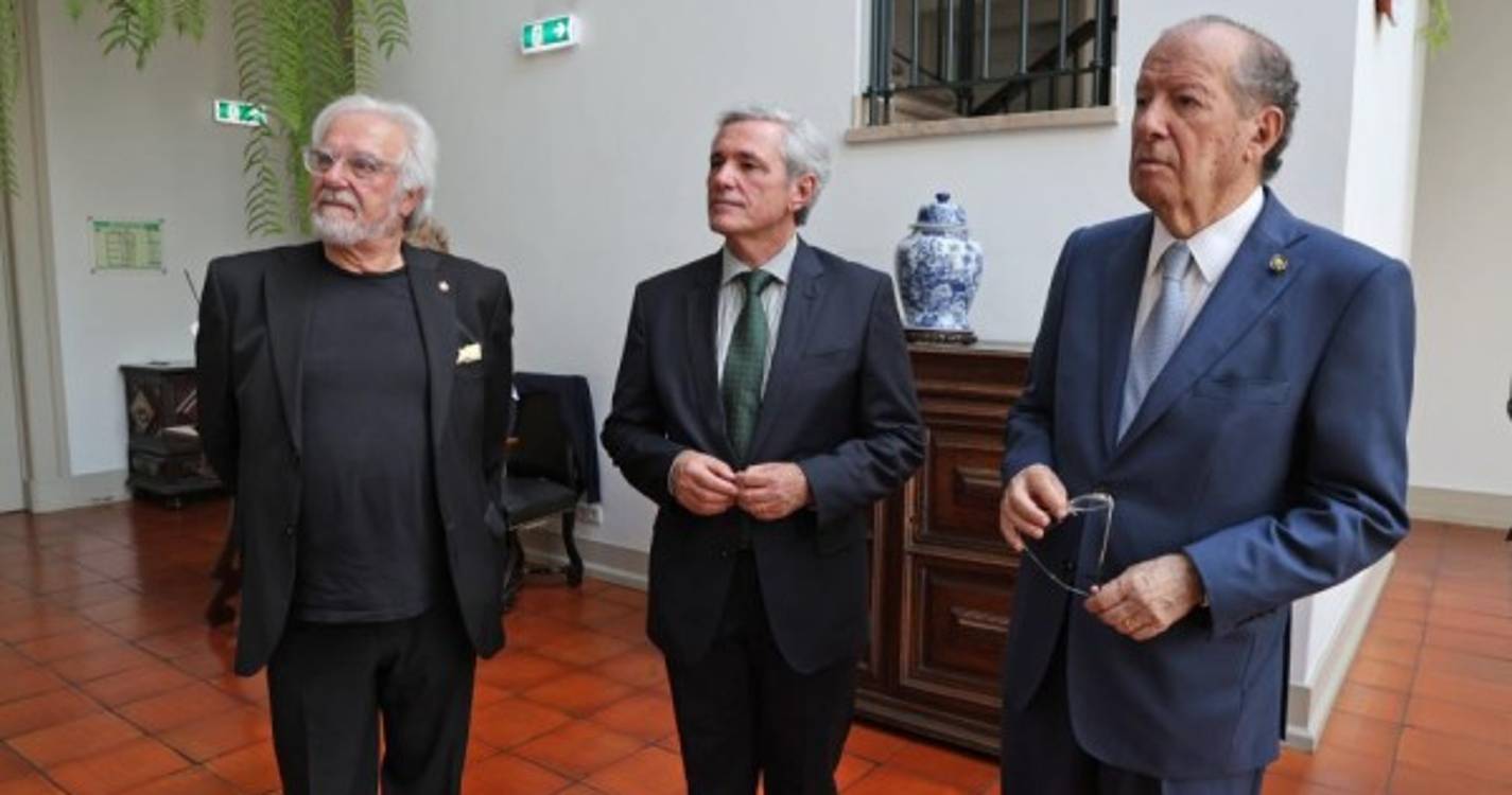 Veja como foi a homenagem ao escultor Francisco Simões