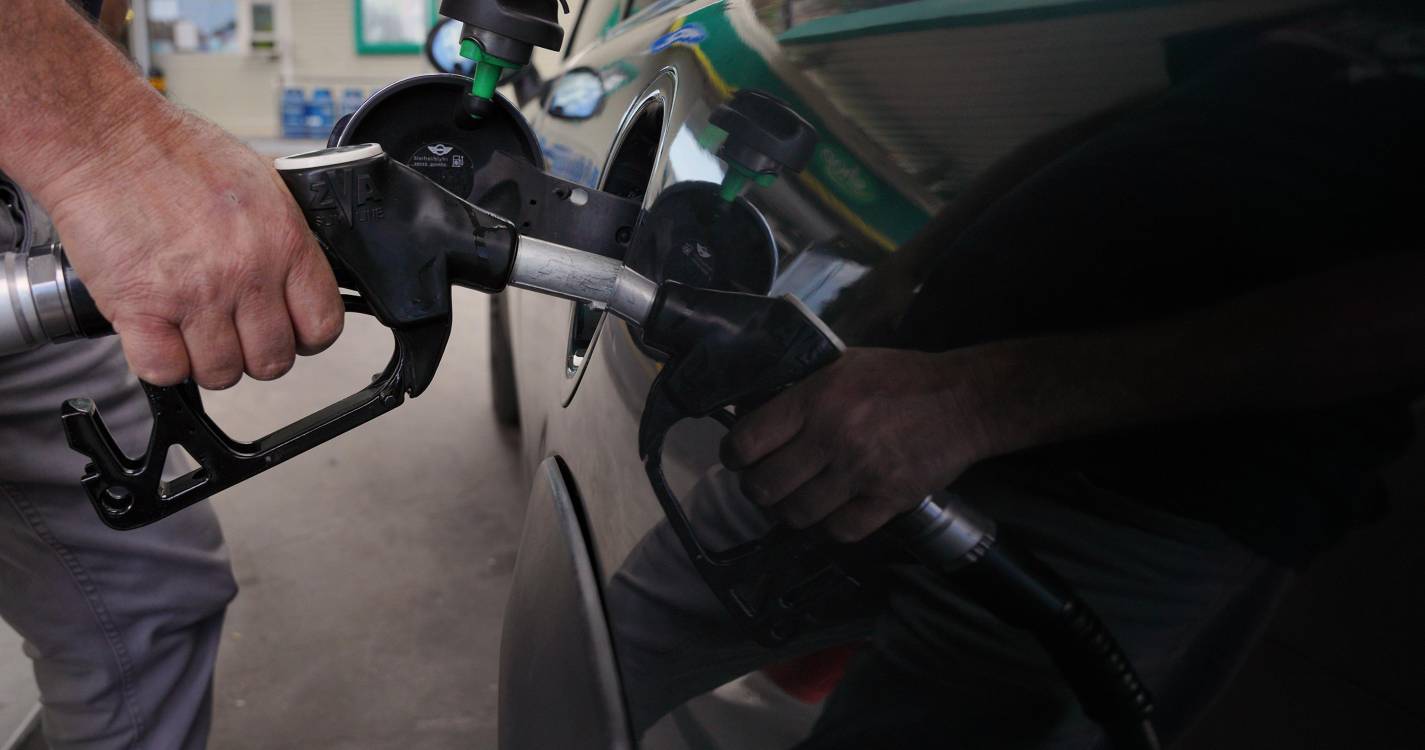 Combustíveis voltam a subir de preço