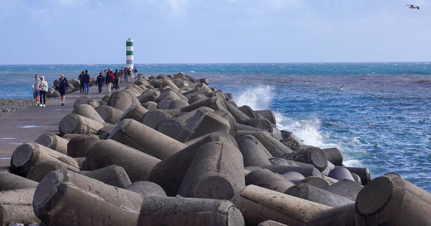 Capitania do Funchal emite aviso de agitação marítima forte na Madeira