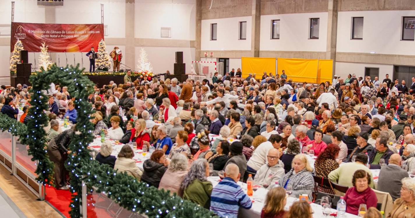 Natal Sénior reuniu 800 pessoas no Estreito de Câmara de Lobos