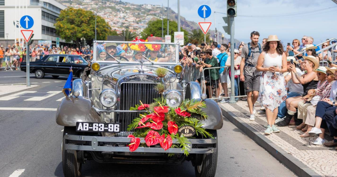 Veja algumas das imagens do ‘Madeira Flower Classic Auto Parade’