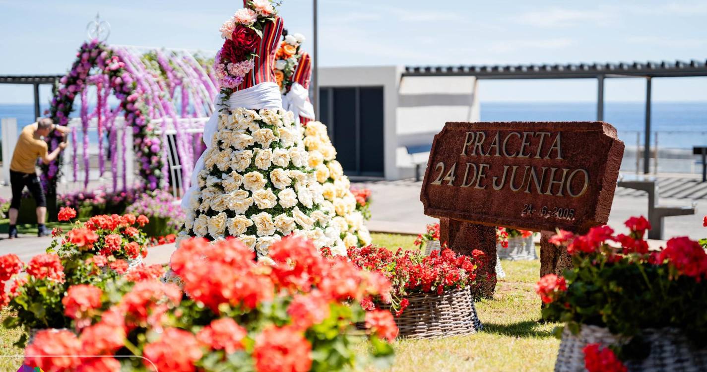 Calheta aposta forte nas decorações da Festa da Flor