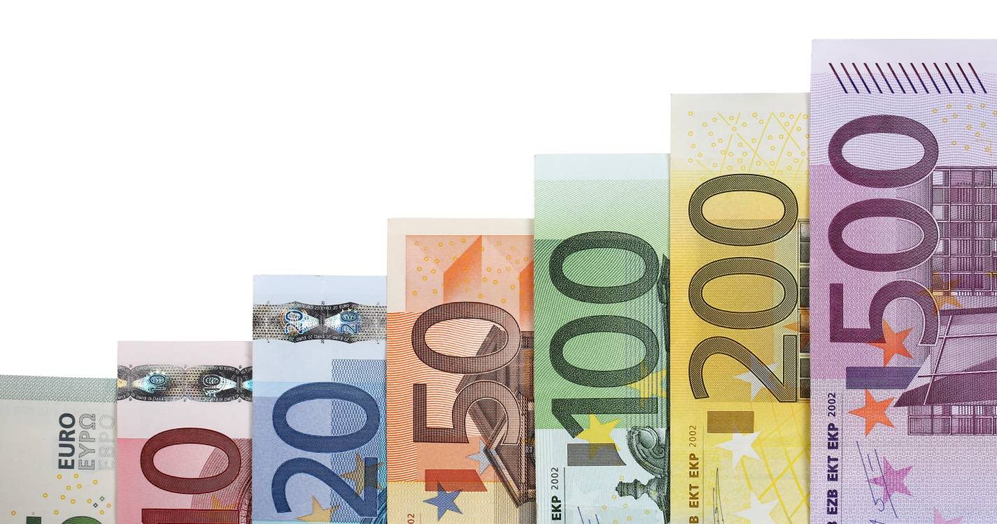 Receita efetiva do Governo Regional aumentou 4,4%