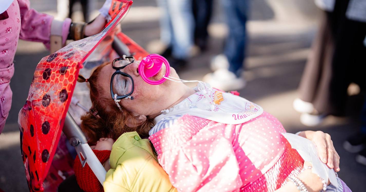 Mascarados do Arco da Calheta mostram como se brinca ao Carnaval